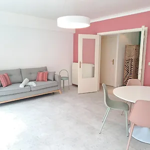 City Centre With Free Parking Appartement
