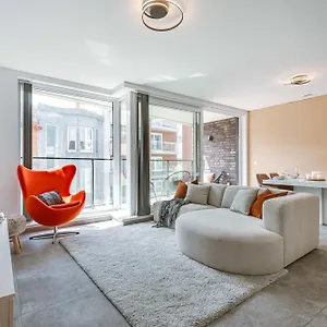 Huswell - Modern With Sunny Terrace In Appartement